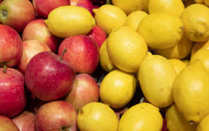 рбк назвал лимоны самым подешевевшим продуктом за год - фото - 1