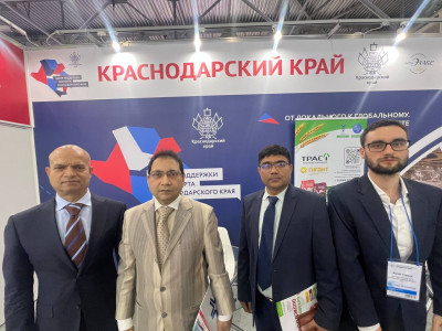 Чрезвычайный и Полномочный Посол Народной Республики Бангладеш в РФ г. Мд Назрул Ислам и торговый Советник Посольства Республики, г. Шах Мохаммад Хабибул Хасан
