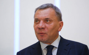 борисов призвал к «агрессивному» выходу из кризиса инвестициями в инфраструктуру - фото - 1