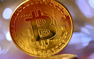 новый канадский биржевой фонд позволяет заработать на падении биткойна - фото - 1