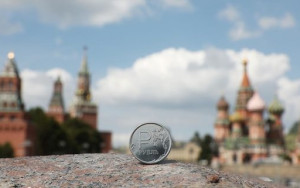 минэк предложил увеличить госрасходы на 1,8 трлн рублей - фото - 1