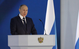 песков исключил назначение новых выплат россиянам - фото - 1