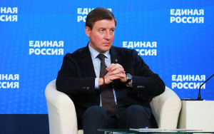 турчак: 600 000 россиян находятся в простое или под риском увольнения - фото - 1