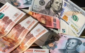 волатильность рубля в феврале оказалась максимальной с 2022 года - фото - 1