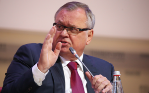 костин предложил повысить цель по инфляции до 8% - фото - 1